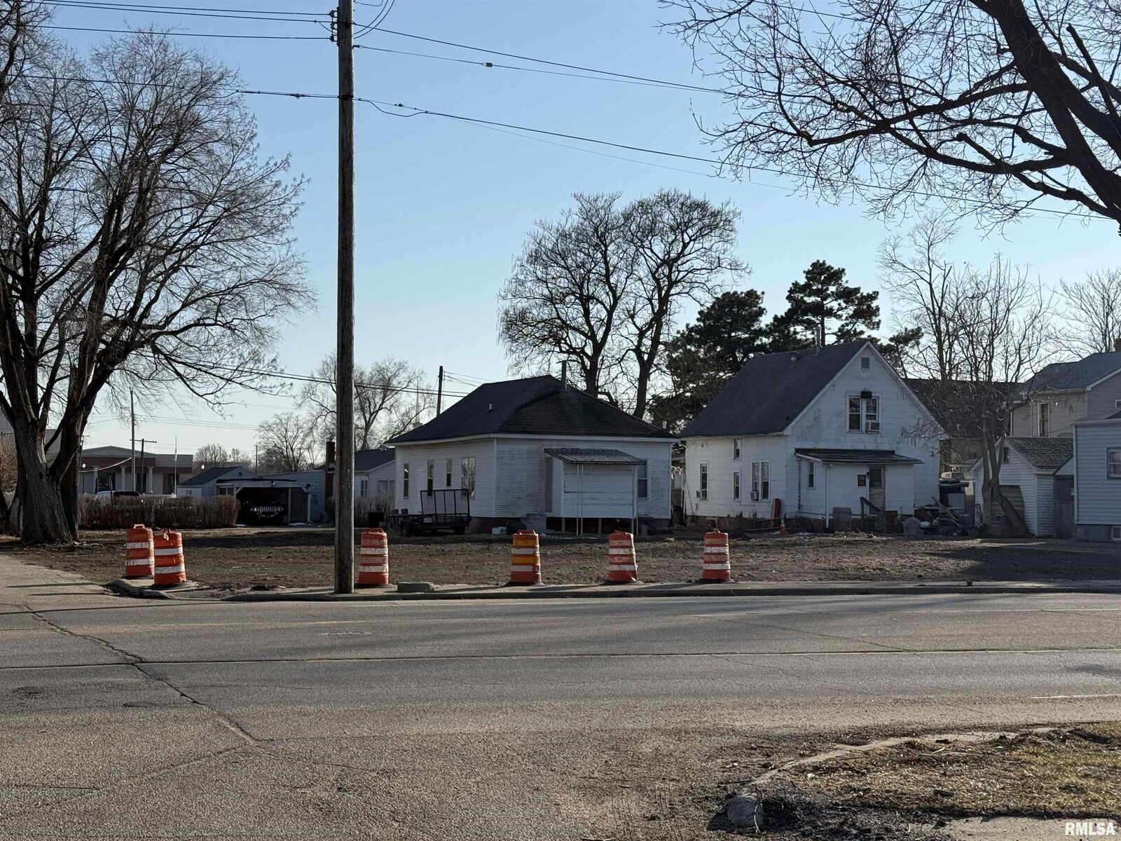 Property Photo:  360 E Locust Street  IL 61520 