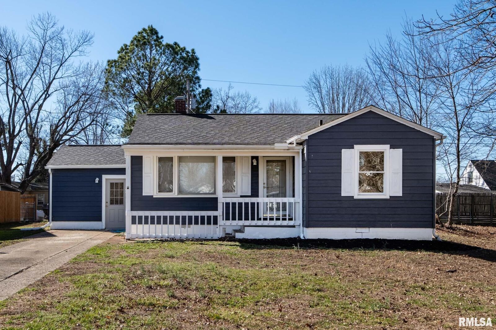 Property Photo:  406 Charlotte Road  IL 62959 