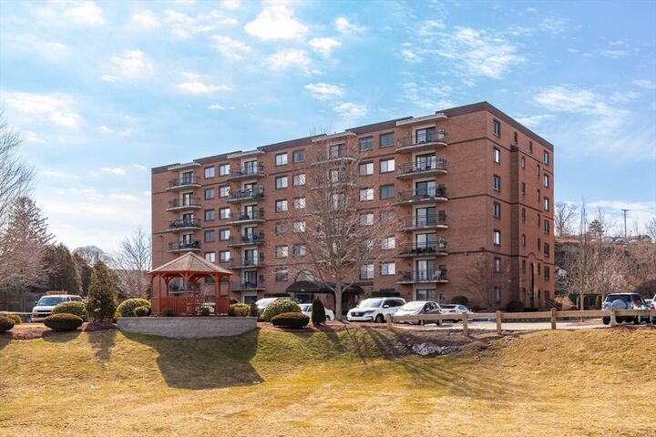Property Photo:  200 Locust St 706  MA 01904 