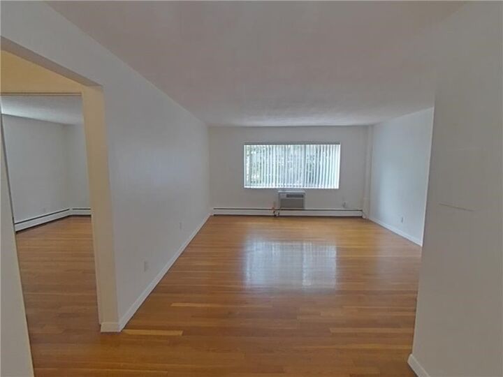 Property Photo: 346 Lincoln 4 MA 02451