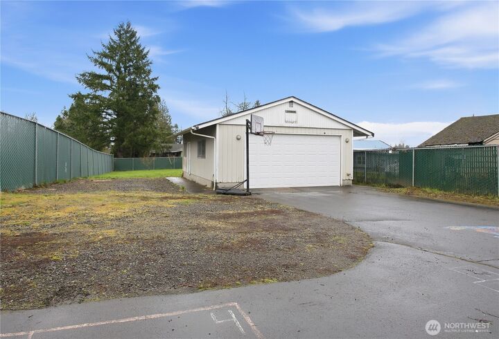 Property Photo:  3506  Columbia Heights Road  WA 98632 