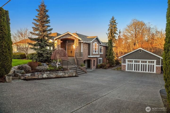 Property Photo: 17003 Talbot Road WA 98026