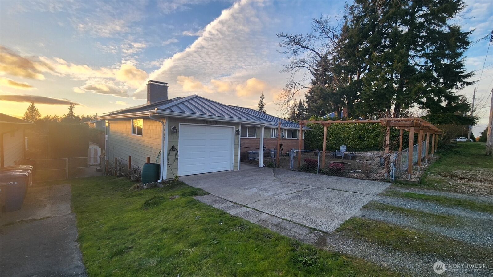 Property Photo:  20913  3rd Avenue S  WA 98198 
