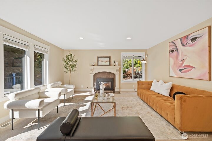 Property Photo:  413  213th Place SE  WA 98074 