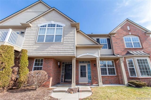 Property Photo:  3913 Radcliff Drive  MI 48188 