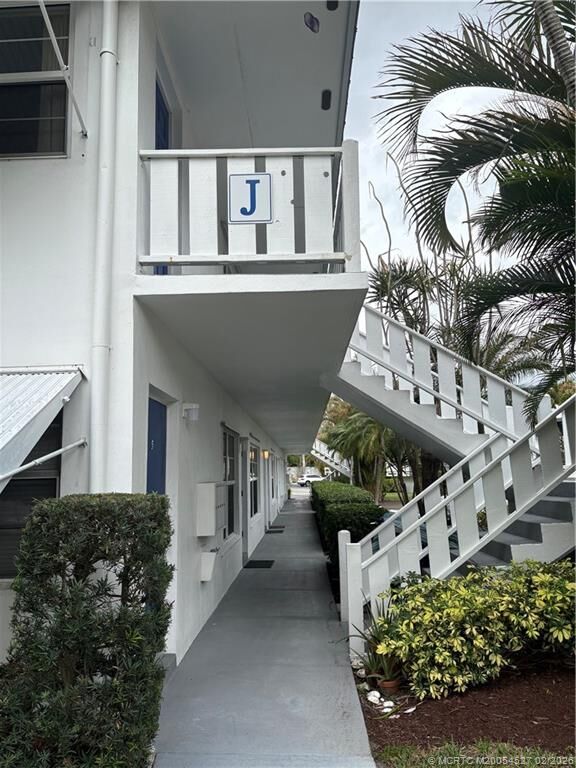Property Photo:  2929 SE Ocean Boulevard J3  FL 34996 