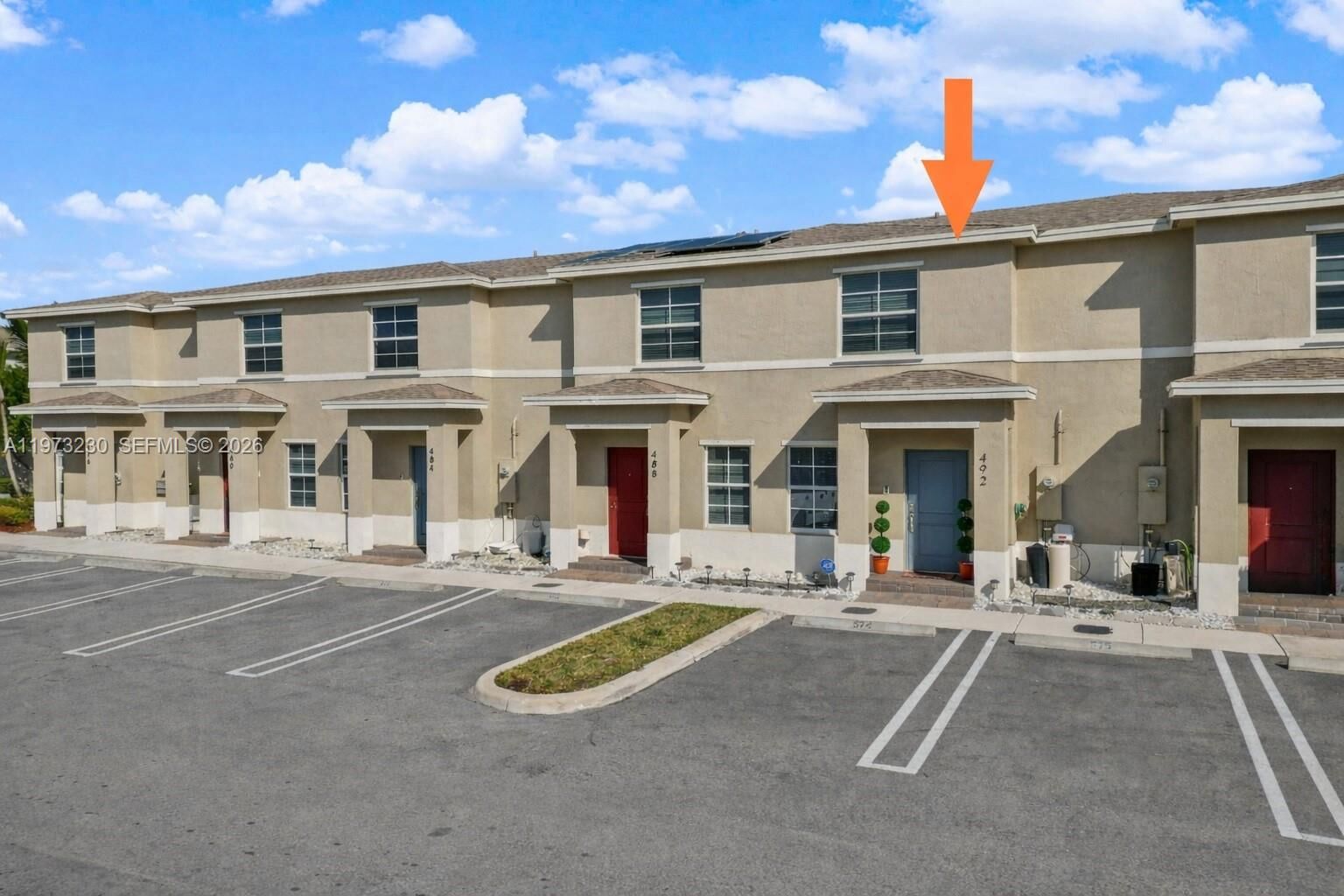 Property Photo: 492 NE 4th Ln FL 33034