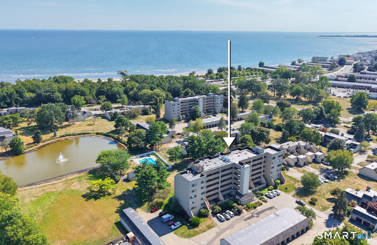 Property Photo:  85 Viscount Drive B21  CT 06460 