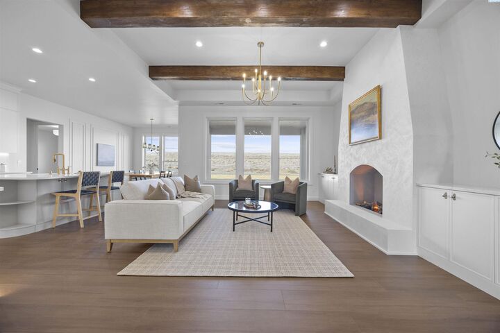 Property Photo:  2847 Savanna Ave  WA 99352 