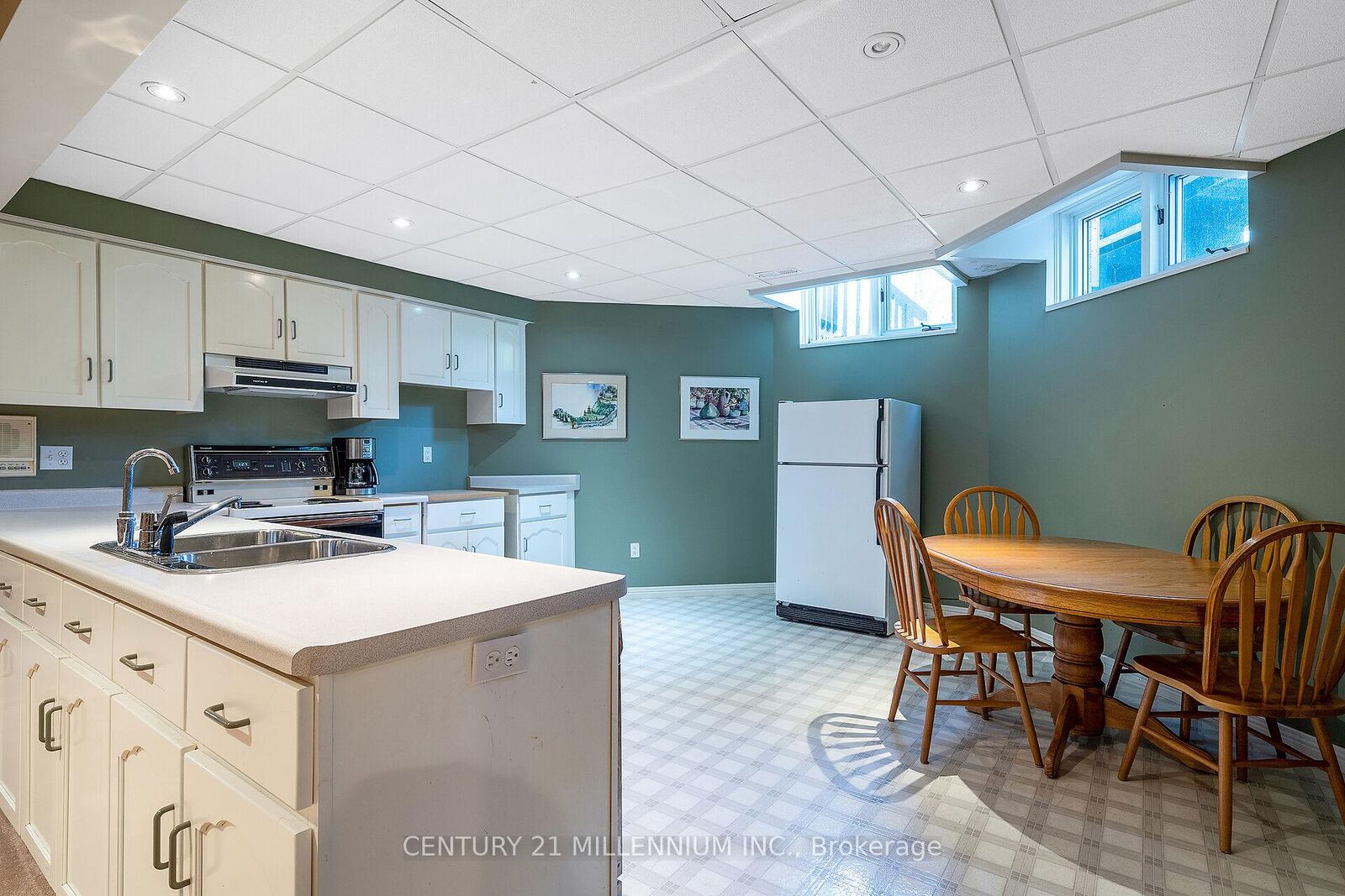 Property Photo:  41 Pine Ridge Road  ON N0B 1T0 