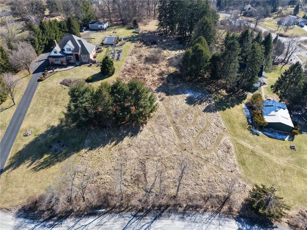 Property Photo:  4990 Lakewood Rd  PA 15044 