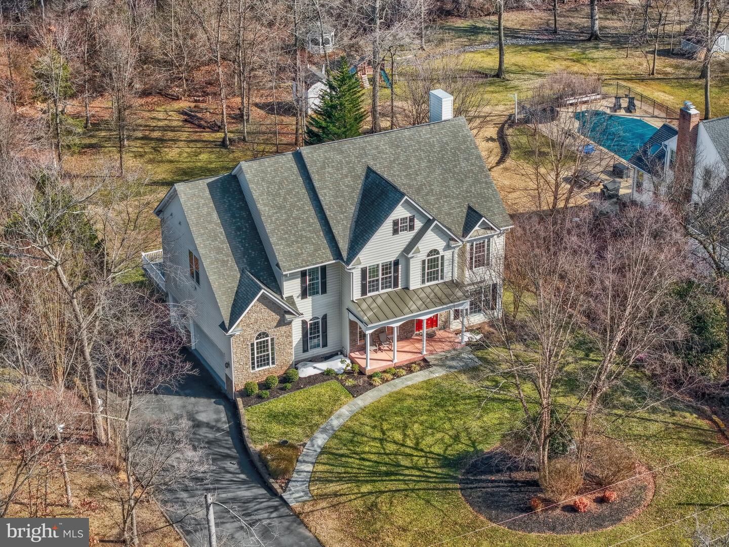 Property Photo:  19834 Smith Circle  VA 20147 