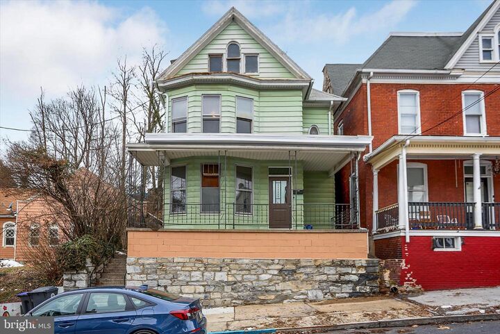 Property Photo:  221 Pine Street  PA 17113 