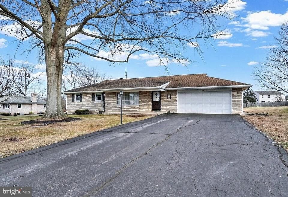 Property Photo: 4081 Mulberry Lane PA 17315
