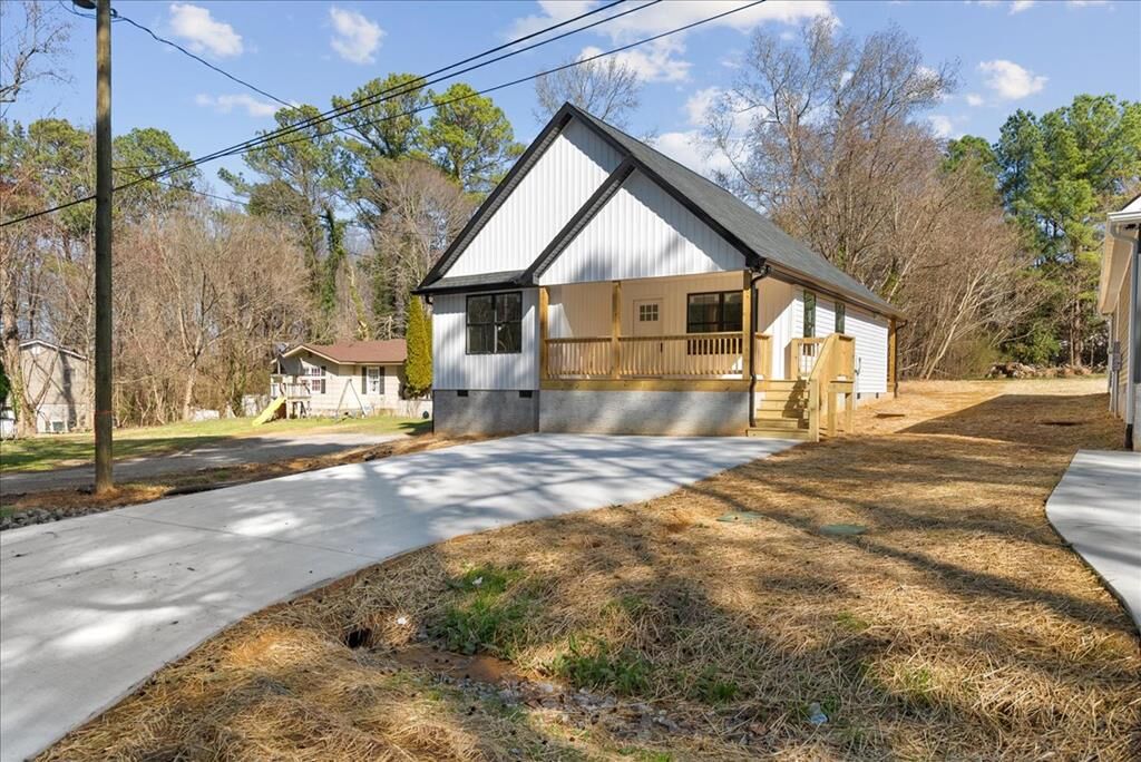 Property Photo: 264 Richardson Drive GA 30721