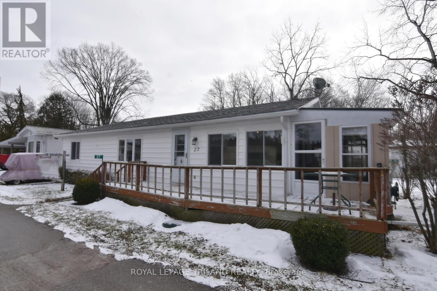 Property Photo: 9385 Ipperwash Road 27 ON N0N 1J3