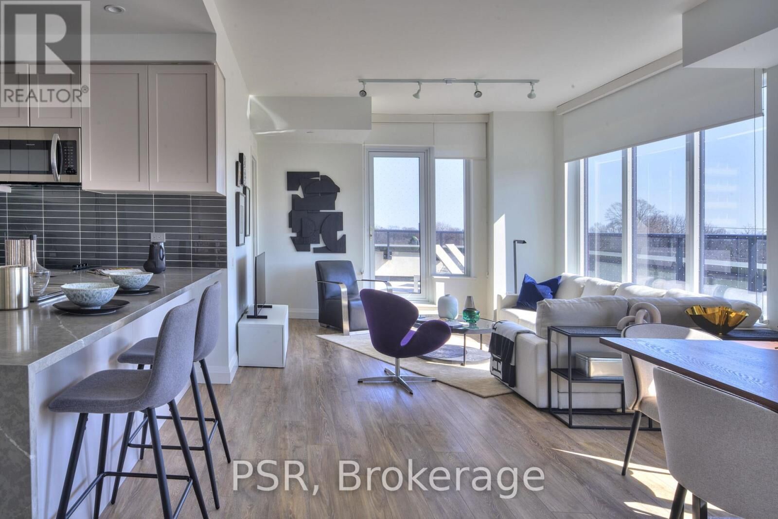 Property Photo: 71 Redpath Avenue 402 ON M4S 0E1