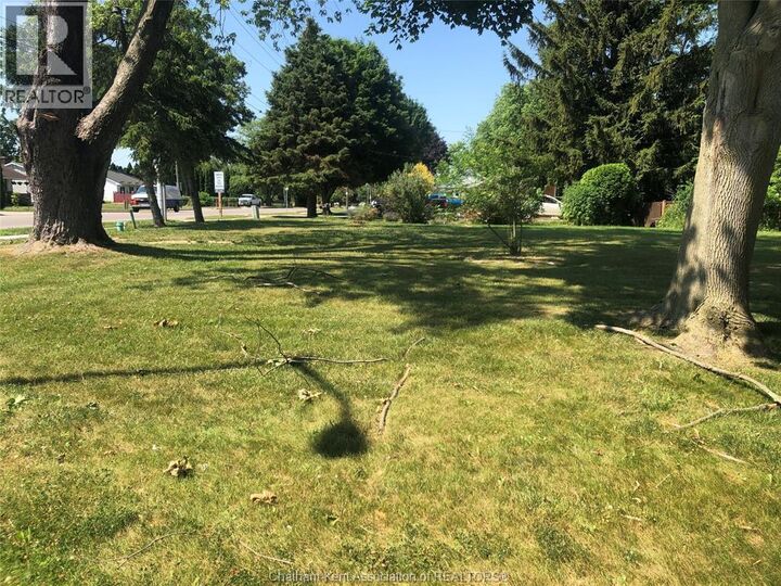 Property Photo:  24 St Michael Avenue  ON N7M 2E4 