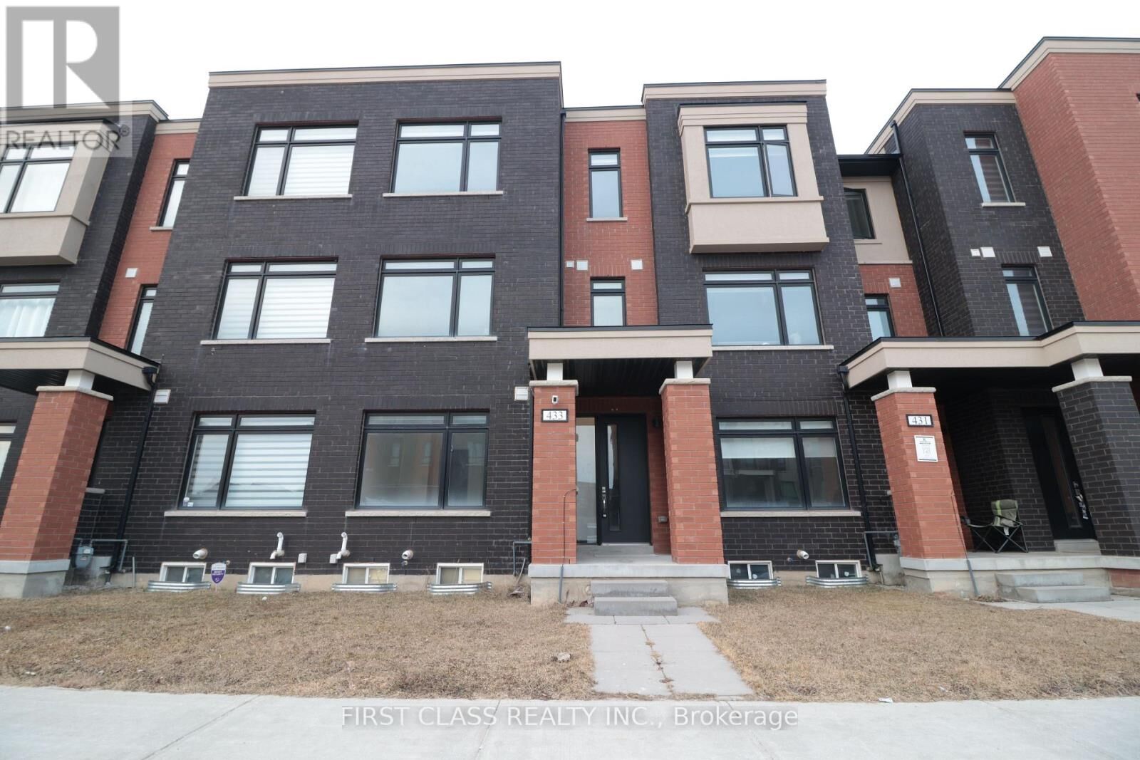 Property Photo:  433 Veterans Drive  ON L7A 4Z1 