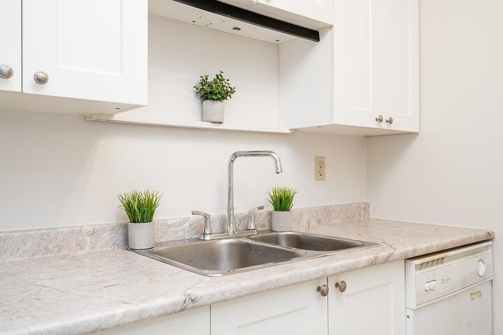 Property Photo:  106 33956 Essendene Avenue  BC V2S 6E7 