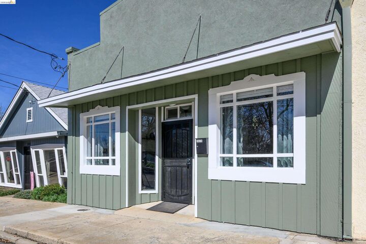 Property Photo:  18370 Bay Ave  CA 95379 