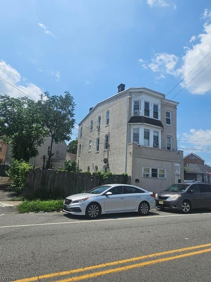 Property Photo:  310 Vreeland Ave  NJ 07513 
