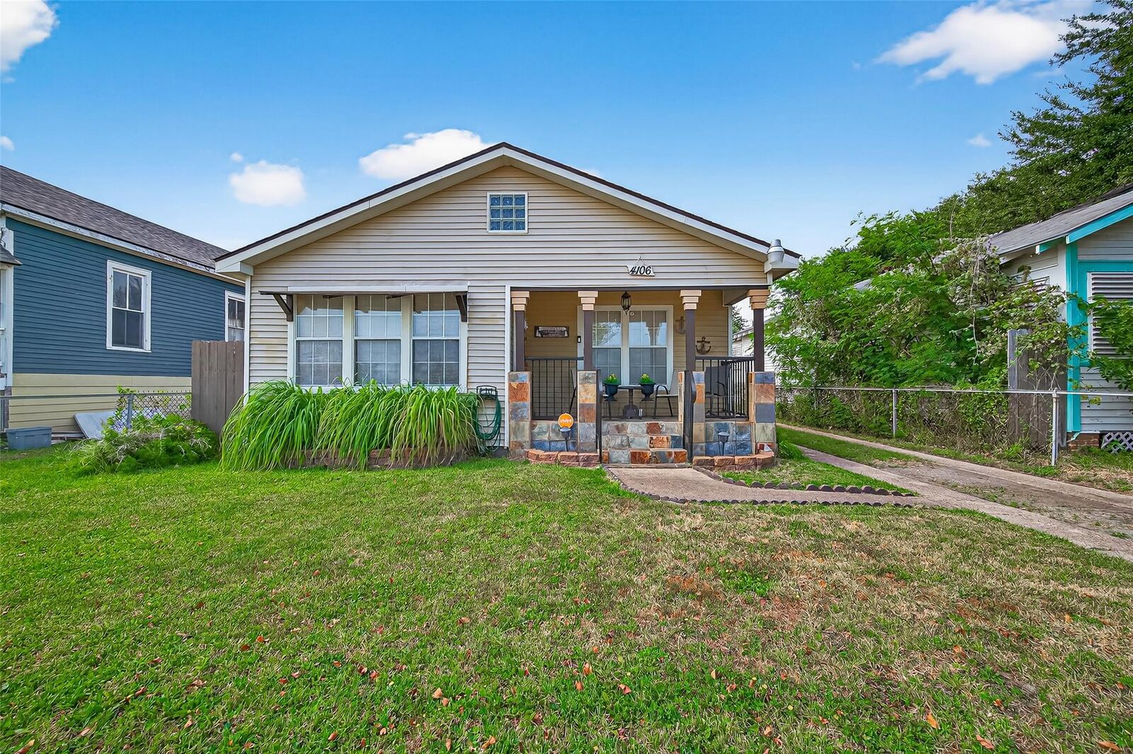 Property Photo:  4106 Ursuline Street  TX 77550 