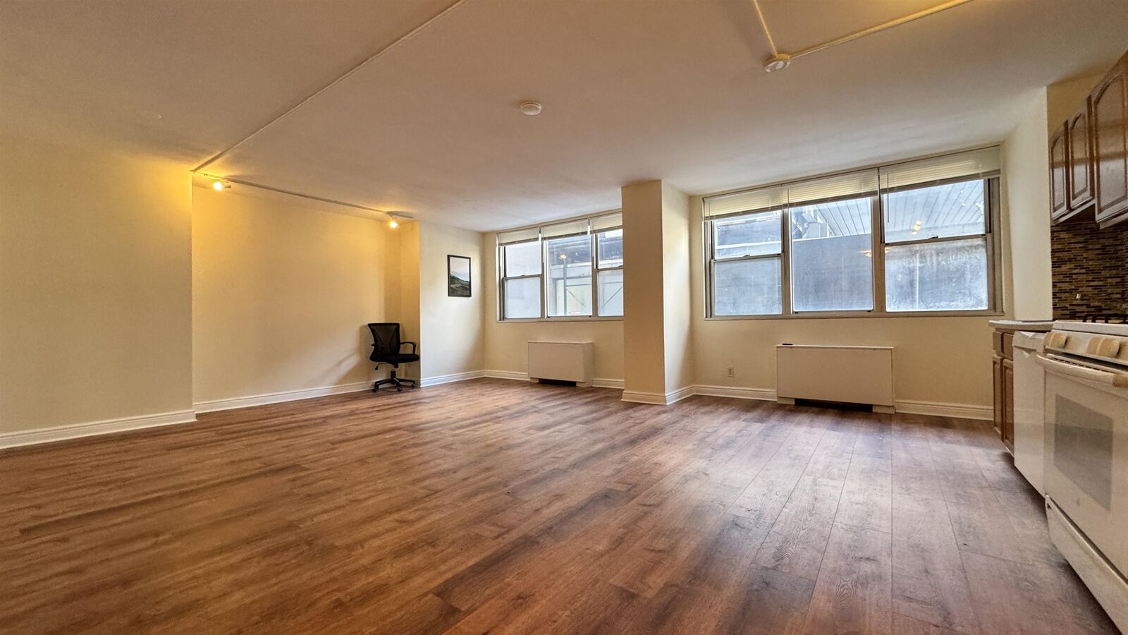 Property Photo:  6040 Blvd East L2  NJ 07093 