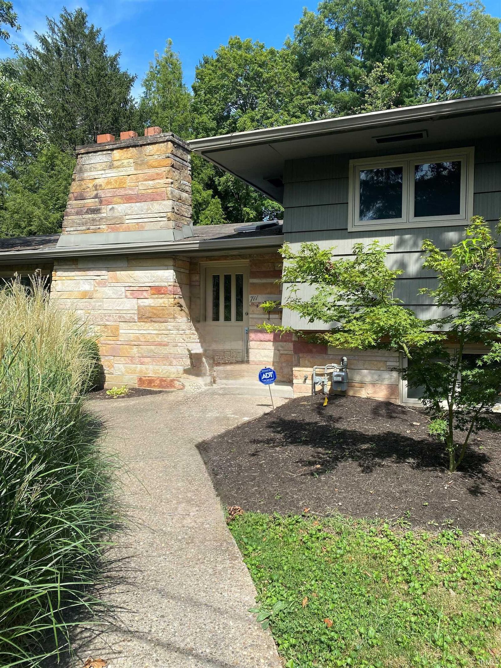 Property Photo: 711 S Clifton Avenue IN 47401