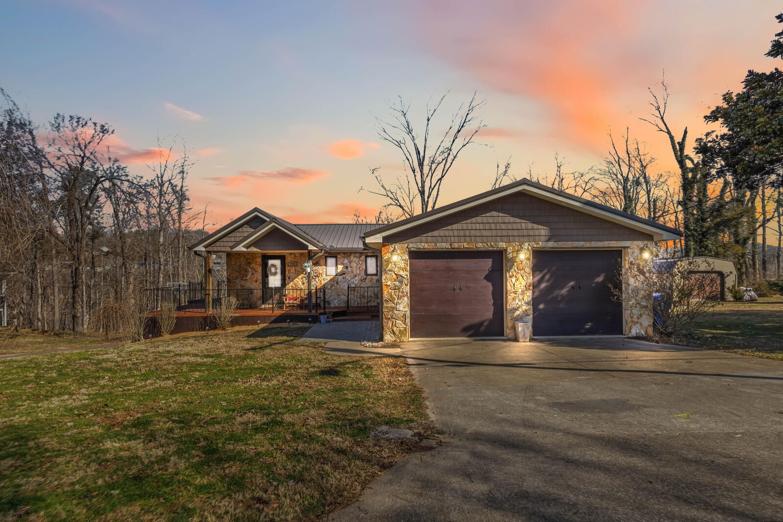 Property Photo:  194 Military Road  KY 42503 