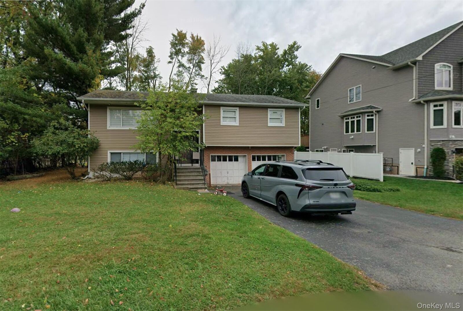 Property Photo:  6 Dorset Road  NY 10977 