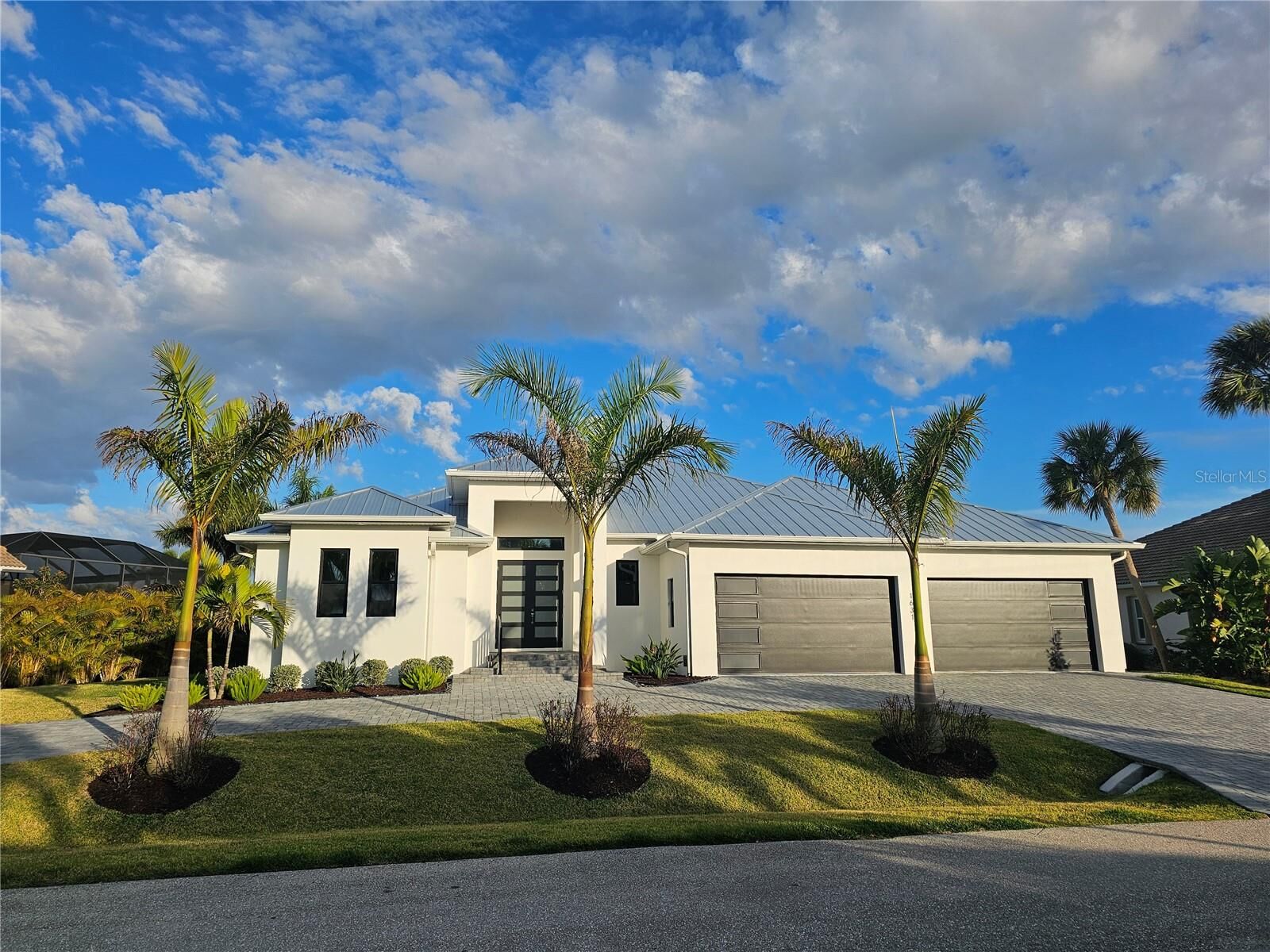 Property Photo: 1631 Casey Key Drive FL 33950
