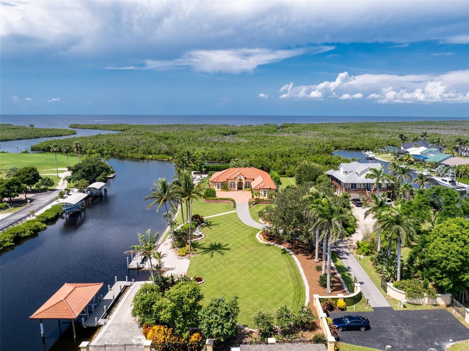 Property Photo:  5566 River Bay Drive  FL 33950 