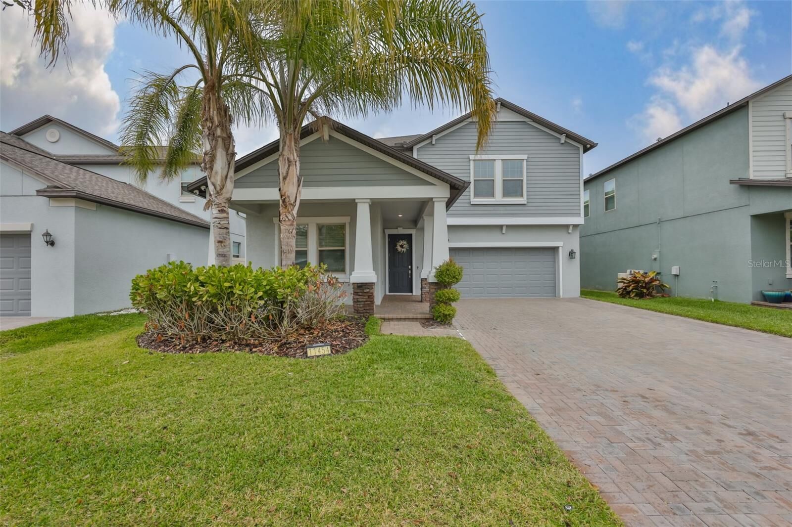 Property Photo: 11454 Freshwater Ridge Drive FL 33569