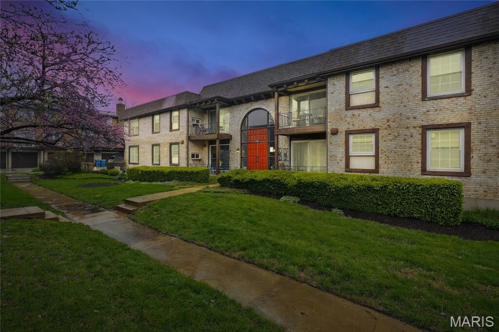 Property Photo: 11921 Villa Dorado Drive A MO 63146