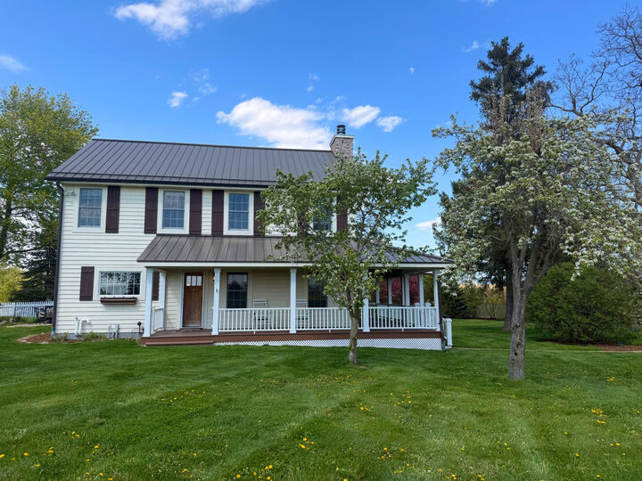 Property Photo:  2237 Washington Ave  WI 53012 