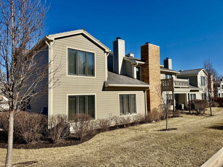 Property Photo:  909 Suffolk Court 0  IL 60048 