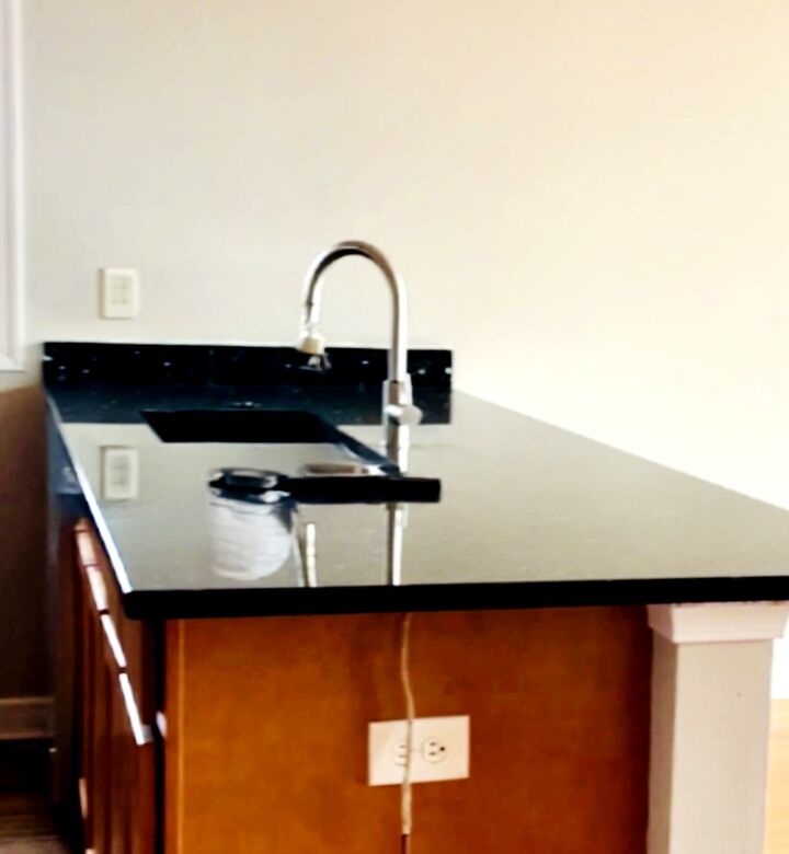 Property Photo:  214 W 31st Street 1E  IL 60616 