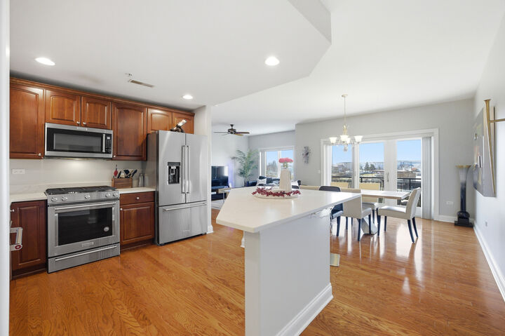 Property Photo:  1200 N Foxdale Drive 205  IL 60101 