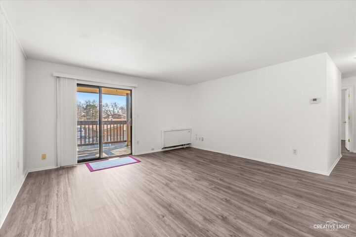 Property Photo:  594 Somerset Lane 7  IL 60012 