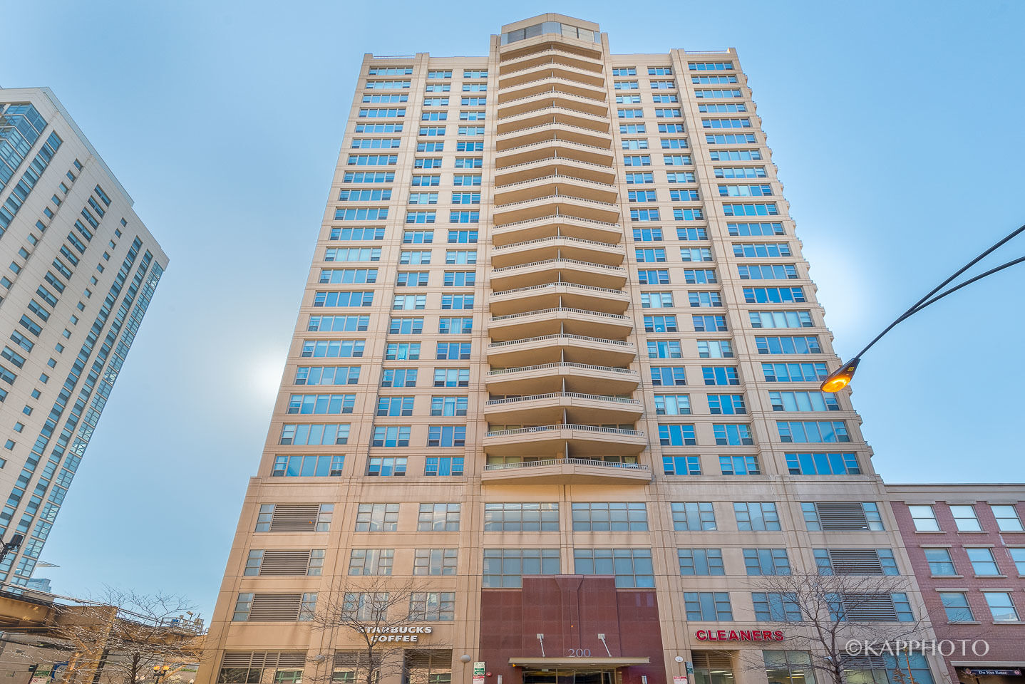 Property Photo:  200 N Jefferson Street 2310  IL 60661 