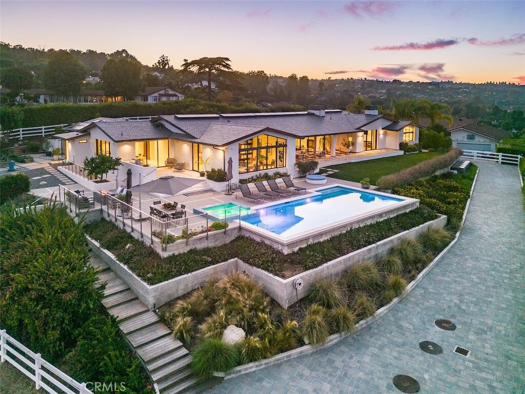 Property Photo: 38 Saddleback CA 90274