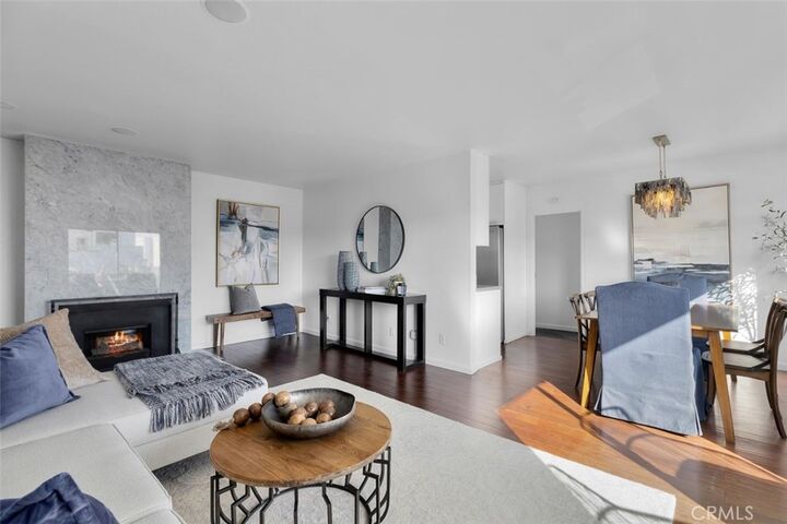 Property Photo:  1914 Corinth Avenue 201  CA 90025 