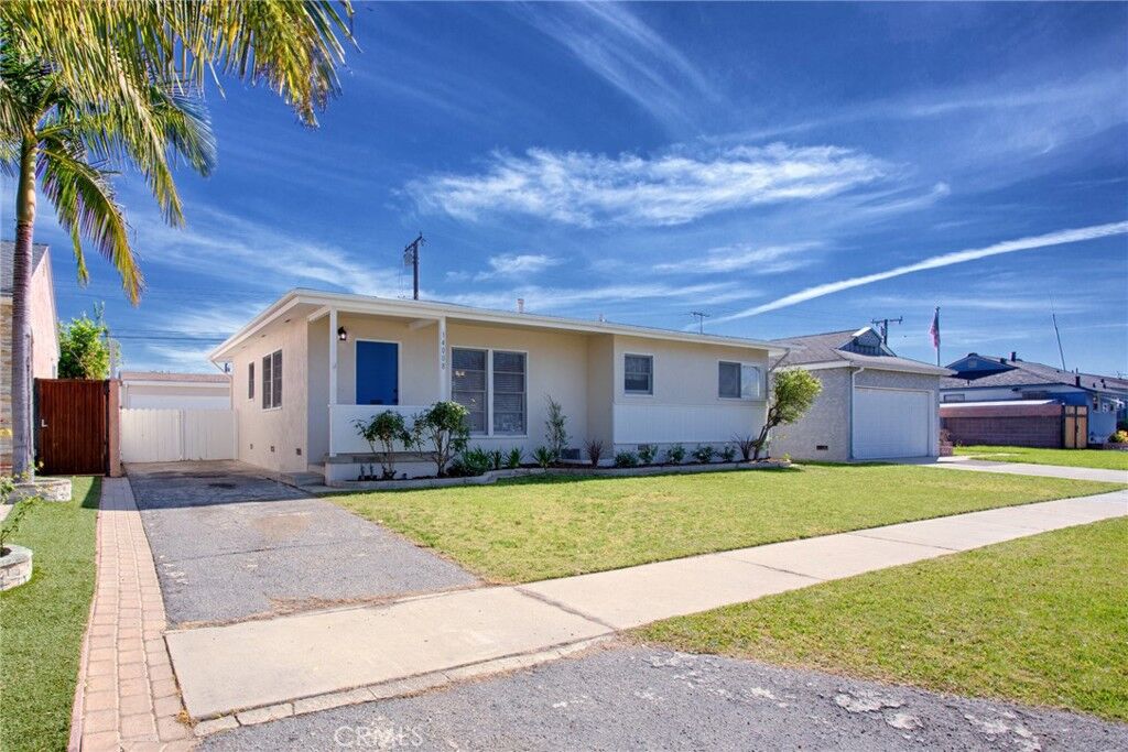 Property Photo:  14008 Cornuta  CA 90706 