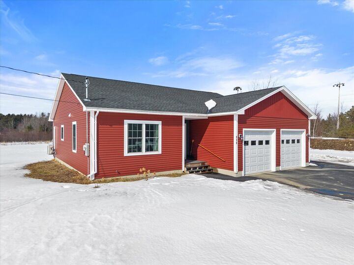 Property Photo:  510 Kenduskeag Levant Road  ME 04456 