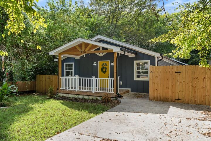 Property Photo:  920 North 2nd Street  TN 37207 