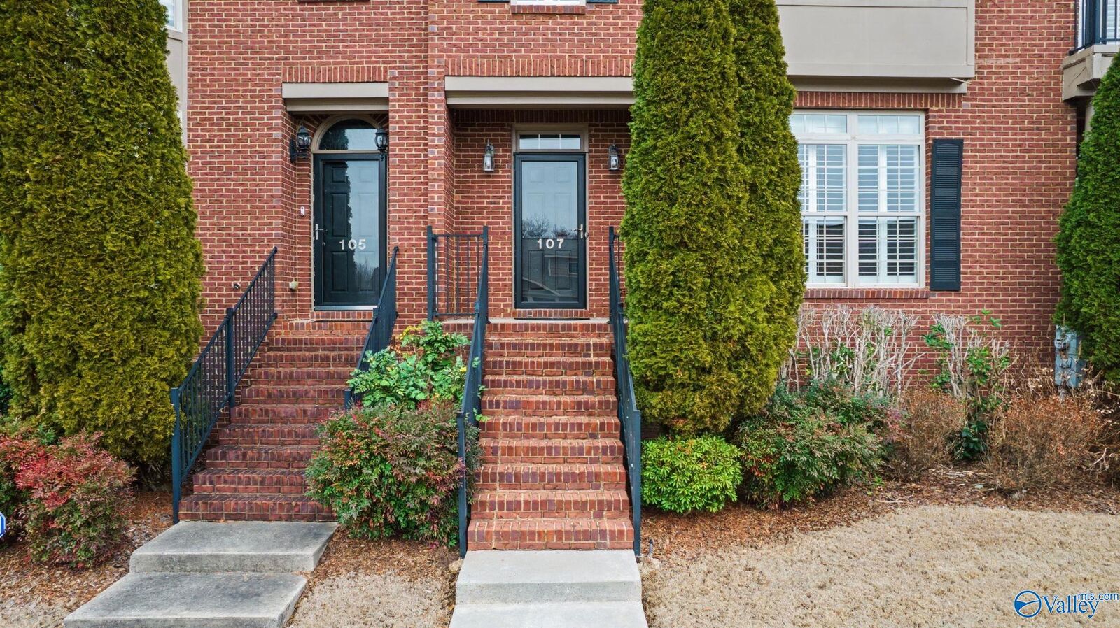 Property Photo: 107 Grove Park Lane AL 35758