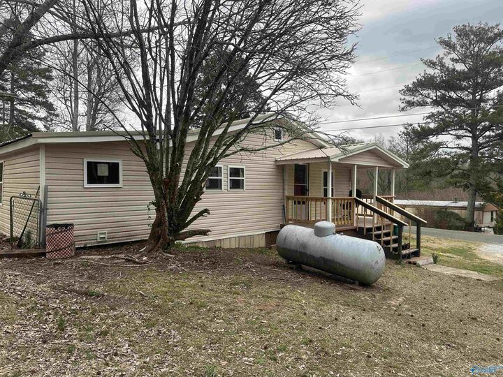 Property Photo: 4015 Scenic Hwy AL 35901