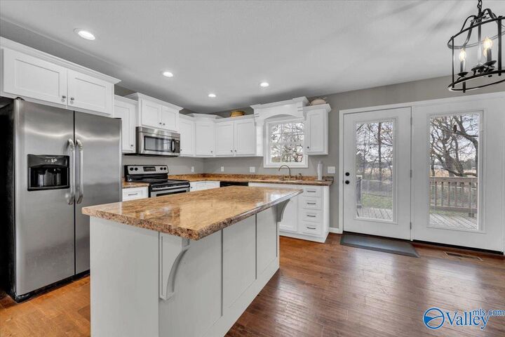 Property Photo:  193 Keef Avenue  AL 35986 