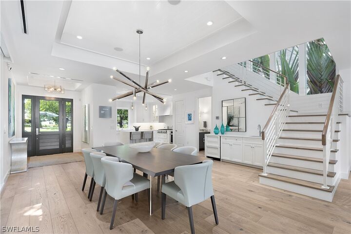 Property Photo:  1021 6th Street S  FL 34102 